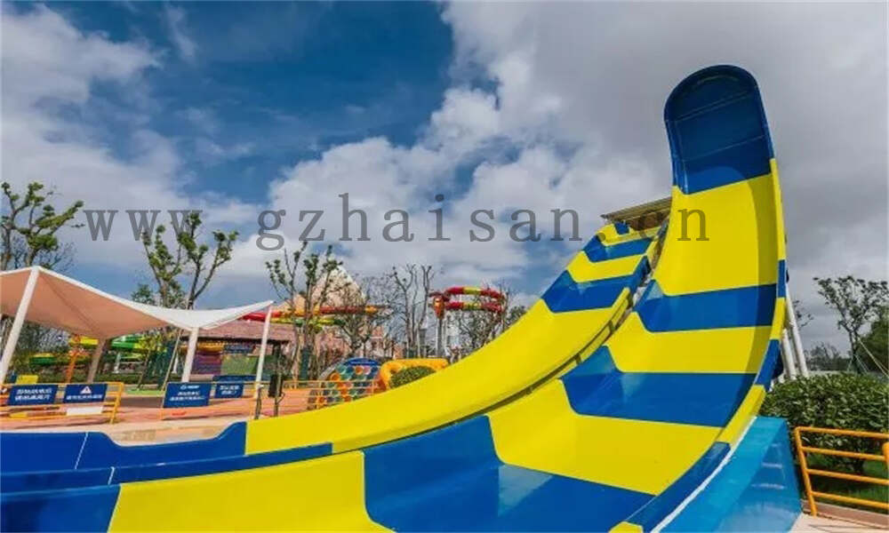 如何选择适合不同场合的水上乐园设备?