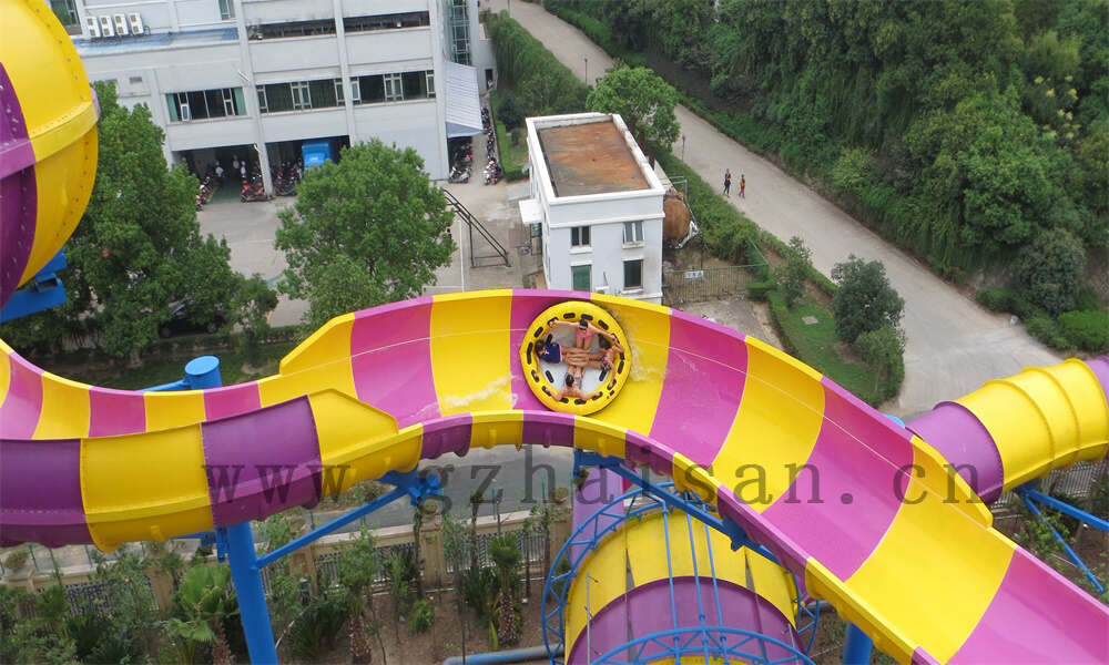 巧用水上乐园设备搭配,打造受欢迎的园子